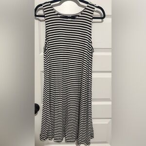 Old Navy Black and White Striped Swing Tank Dress Size L